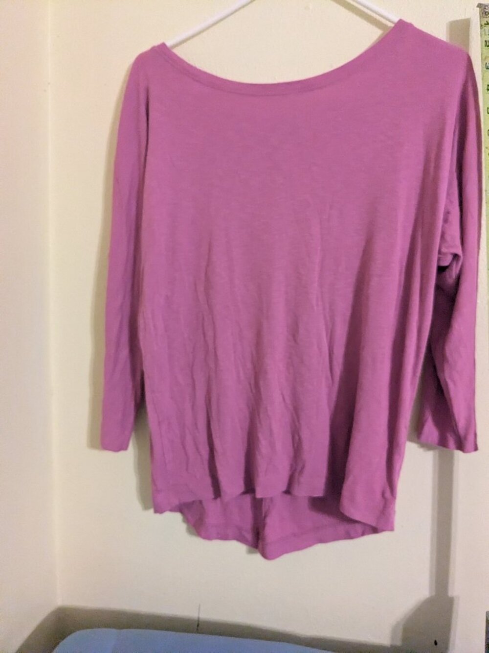 Cute long sleeve tshirt.